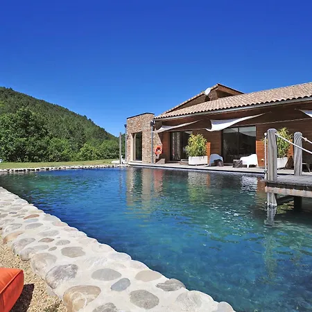 Divinessence Lodge *